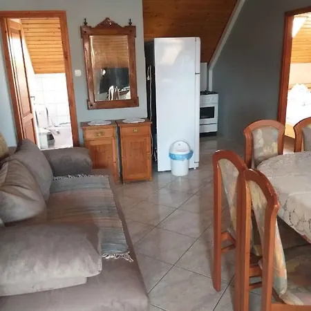 Appartamento In - Balaton 19180