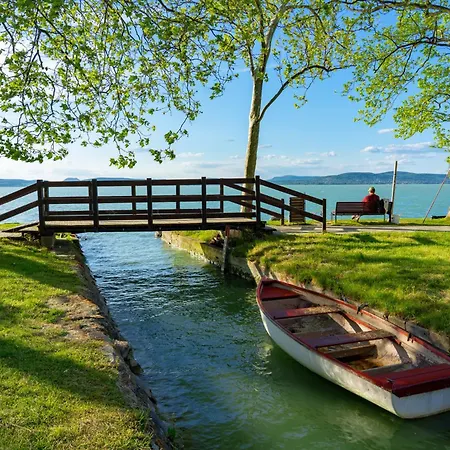 In - Balaton 19180 Balatonlelle