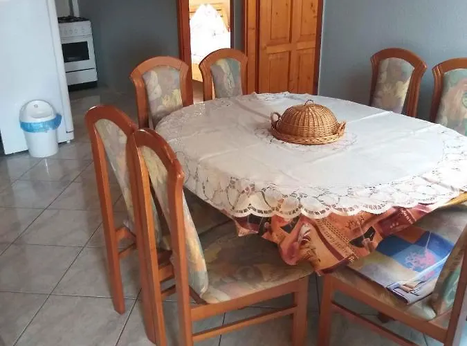 In - Balaton 19180 דירה