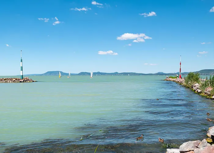 In - Balaton 19180 * Balatonlelle